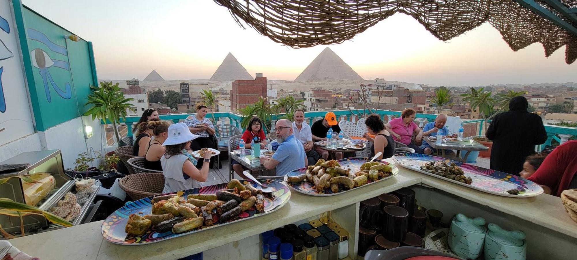 Pyramids Temple Guest House Kafret el-Gabal Esterno foto