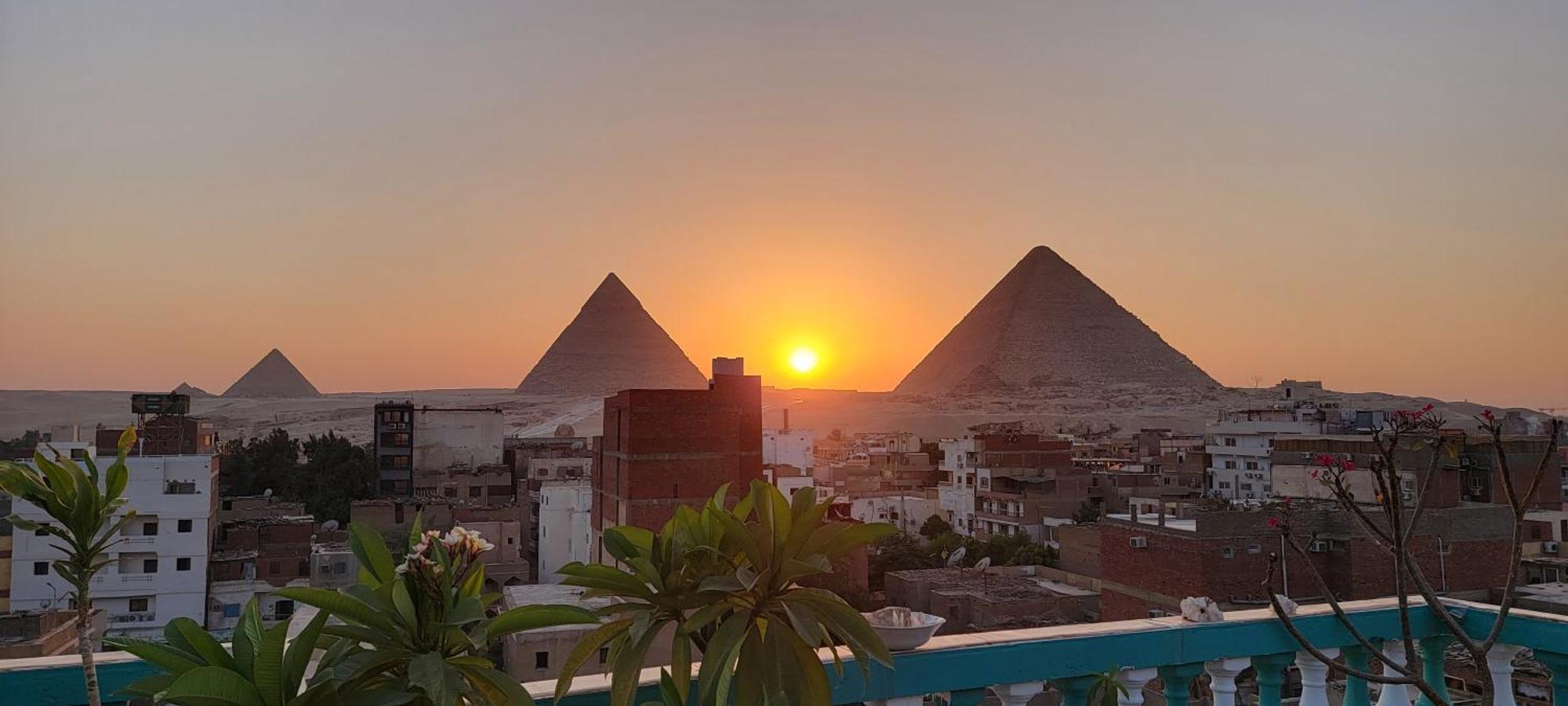 Pyramids Temple Guest House Kafret el-Gabal Esterno foto