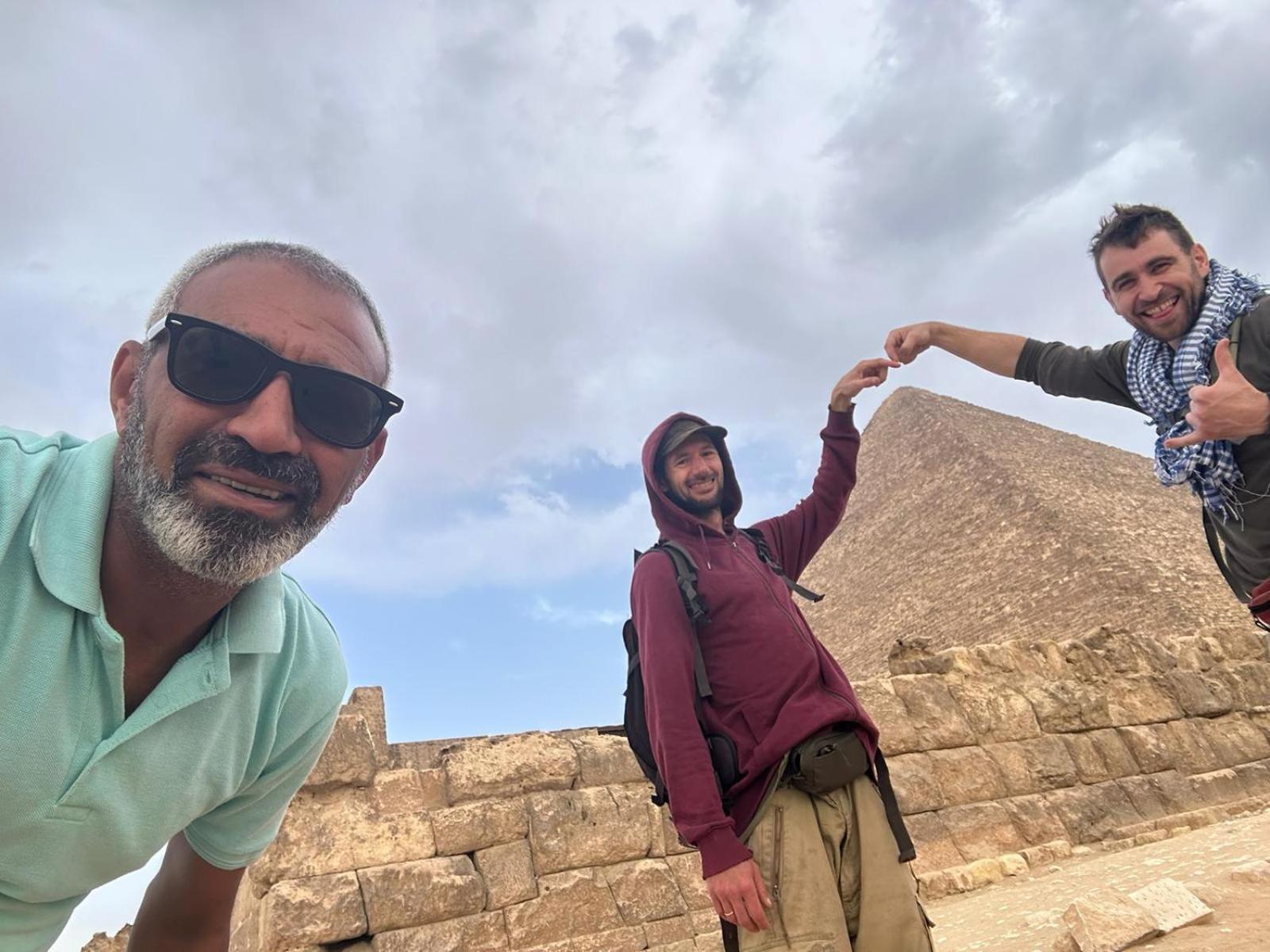 Pyramids Temple Guest House Kafret el-Gabal Esterno foto